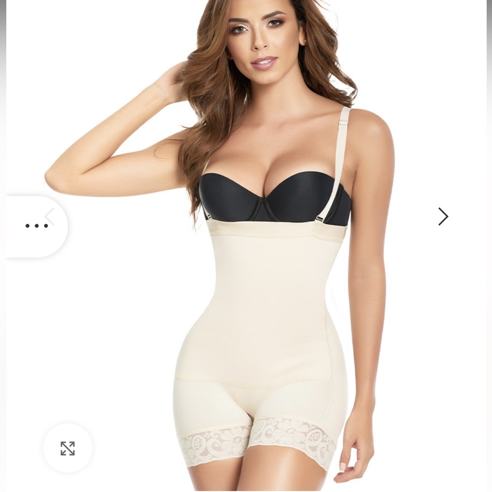 Ann Michell Nude Waist Trainer